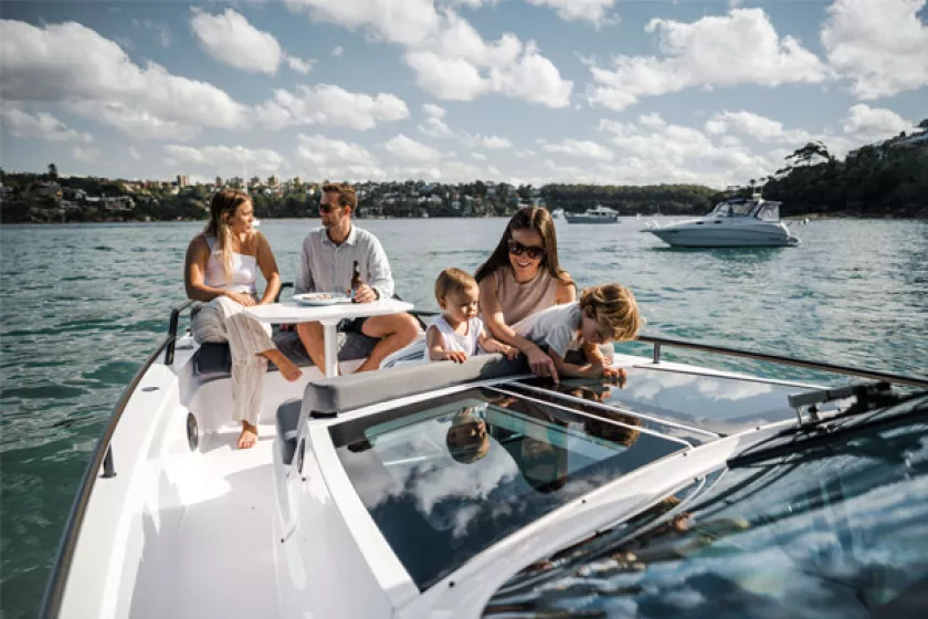 Tágas előfedélzet