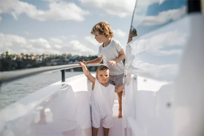 Körbejárhatő fedélzet