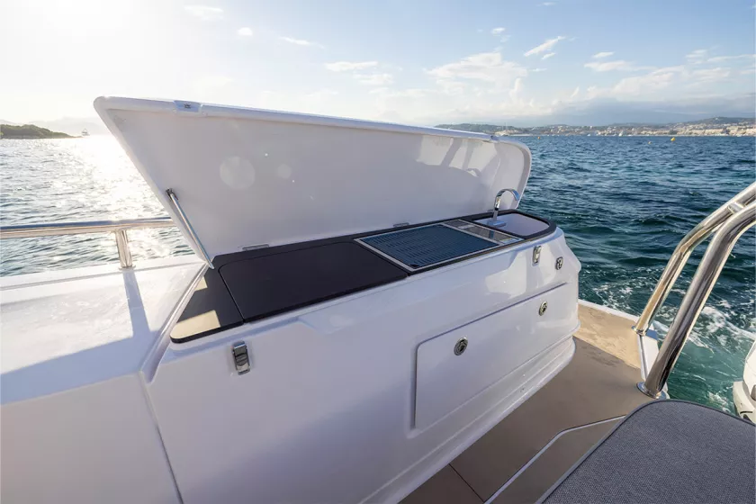 Mediterrana Integrált nedves bár a sárvédődobozban